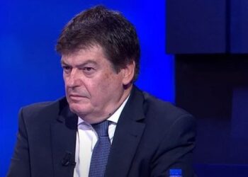 E akuzoi se u pasurua duke përdorur PD, Topi i përgjigjet Berishës: E njëjta lojë prej 30 vitesh! S’funksionon më kështu