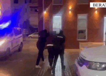 Shisnin kokainë dhe kanabis në aksin Dimal-Kuçovë, arrestohet 40-vjeçari! Procedohet penalisht një tjetër