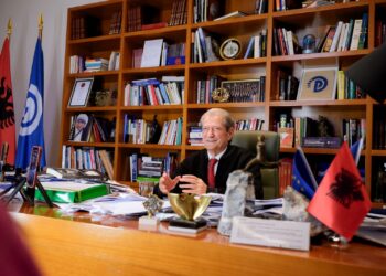 “Iu anulua vajtja në Mynih”, Berisha për Ramën: Nisi delegacionin, i mbeti në dorë Dash Sula