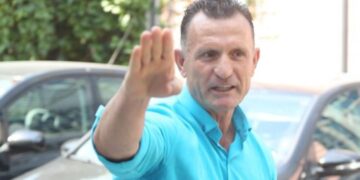 E dhunuan në Vlorë, reagon avokati i Ilir Metës: Njëri më ofendoi, tjetri më goditi pas koke me një mjet prerës…