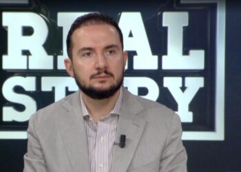 “Berisha të hapë listat e anëtarësisë nëse…”, Salianji: ‘Sallat’ e mia sollën protestën para Kryeministrisë