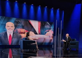 Pse fjalët e Ulsi Manjës prodhojnë përherë debat publik?