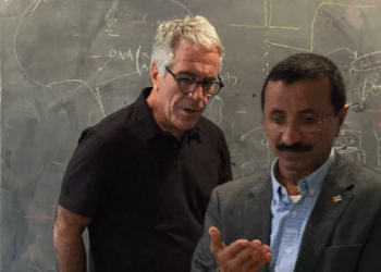 “Bisedat vulgare, modelet dhe pëlhura e shenjtë”. Si Sulayem dhe Epstein luanin me fuqinë dhe luksin