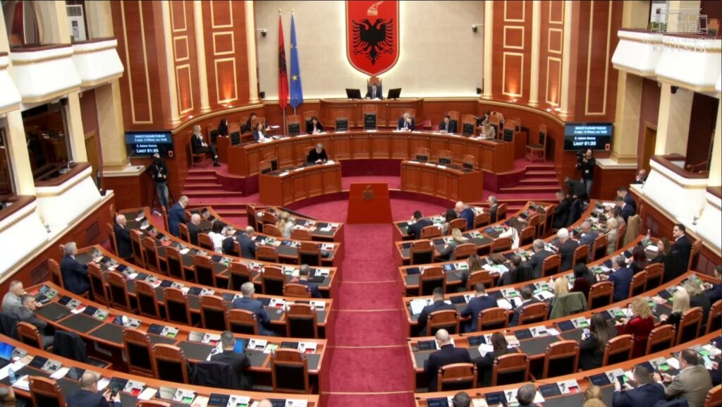 Sot seancë parlamentare  çfarë pritet të ndodhë