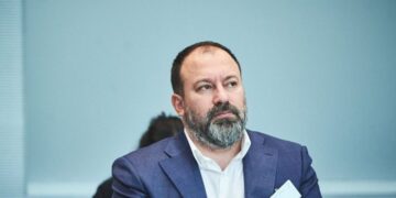 Projekti i plotë/ Mazniku tregon rrugën që do ndiqet me reformën territoriale në 61 bashkitë e vendit