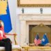 “Prania ushtarake e SHBA në Kosovë mbetet e rëndësishme”, Osmani pret të Ngarkuarën me Punë në ambasadën amerikane