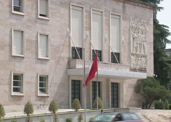 Vendimi/ Qeveria i propozon Kuvendit 2 anëtarët e rinj të Këshillit Mbikëqyrës të Bankës së Shqipërisë,  mes tyre ish-ministri