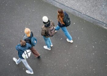 Shqipëria pëson rënien më të madhe të rinisë në Europë