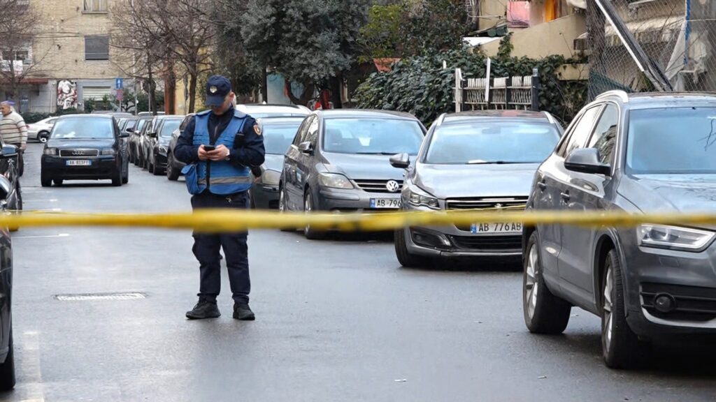  Egli më ngacmonte   Policia merr në pyetje gruan e autorit të vrasjes së 31 vjeçarit në Tiranë