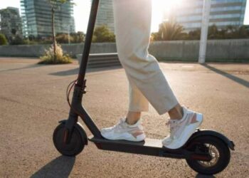 Rikthehen në qarkullim monopatinat?! Ministrja Koçiu përgënjeshtron lajmin: Udhëzimi mbetet në fuqi