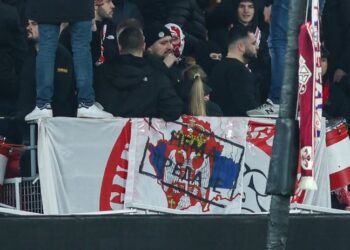 Skandal në Europa League/ Tifozët e Lille vendosin hartën e Kosovës në flamurin serb, klubi i falenderon