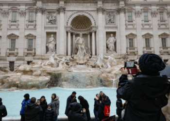 Turistët do të paguajnë 2 euro për të vizituar Fontana di Trevi në Romë