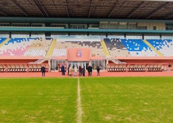 UEFA “zbarkon” në Shkodër, nis inspektimin e stadiumeve