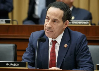 “Emri i Trump përmendet mbi 1 milion herë në dosjet e Epstein”, Raskin rrëzon pretendimet e Presidentit amerikan për miqësinë e prishur