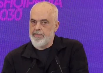 Rama bën ndryshime në qarqe, rikthehen në Tiranë Spiropali dhe Gjiknuri. Shalsi ikën nga Kukësi