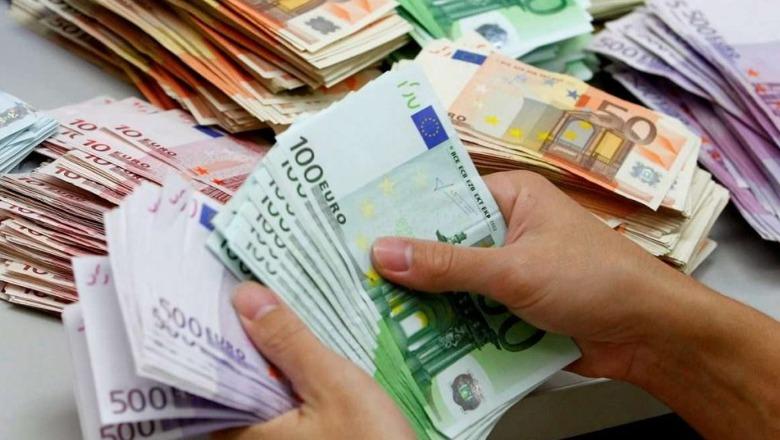 Tkurrja e euros  Ndërhyrjet e BSH në blerje valute  pa efekt