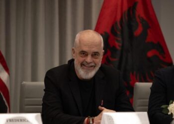 Sondazhi i L’Espresso/ Rama një nga 7 liderët më të besuar të italianëve, “lë pas” edhe Donald Trump