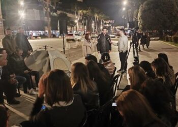 Adriatik Lapaj paralajmëron ngritjen e çadrave para Kryeministrisë