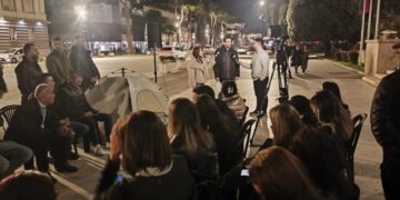Adriatik Lapaj paralajmëron ngritjen e çadrave para Kryeministrisë