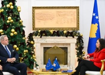 Raportuesi i Parlamentit Evropian për Kosovën: Dështimi për zgjedhjen e presidentit, hap prapa për vendin