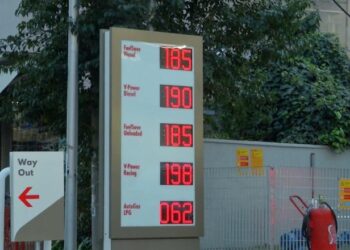 Lufta në Lindjen e Mesme shtrenjton naftën në Shqipëri! Në Elbasan shkon deri 195 lekë/litër, rritet çmimi edhe në Tiranë