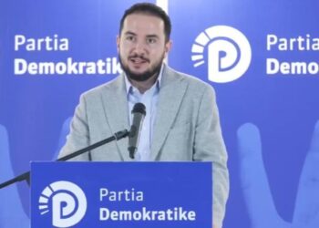 “Jemi në katastrofë elektorale, japim premtime apokaliptike”, Salianji nga Vlora: PD e dobët po mban Ramën në pushtet!