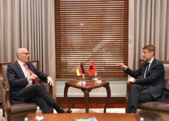 Ministri Hoxha pret anëtarin e Bundestagut Peter Beyer: Gjermania mbështetje të vazhdueshme për integrimin evropian të Shqipërisë