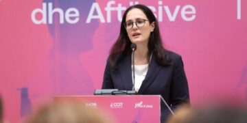 Ibrahimaj: Forcimi i aftësive dhe nxitja e punësimit, prioritet për zhvillimin e qëndrueshëm të ekonomisë shqiptare