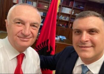Ilir Meta feston në burg 57-vjetorin, Tedi Blushi i përcjell urimin në rrjetet sociale: Je lider i pathyeshëm dhe simbol qëndrese