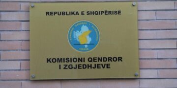 Zero aktivitet në një vit zgjedhor! Dhjetëra parti pa asnjë shpenzim të deklaruar në KQZ për 2025