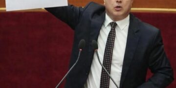 Taulant Balla ironizon Mul Nokën: Kjo është e vetmja përgjigje që meriton