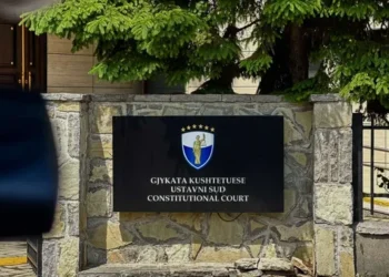 Kushtetuesja ndalon dekretin e Osmanit për shpërndarjen e Kuvendit të Kosovës/ Vendos masë të përkohshme deri në fund të muajit