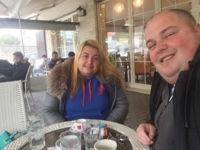 Publikoi sërish pamje të motrës së tij të zhveshur  Genardi dhe Sonida shtrohen për herë të dytë në Psikiatri