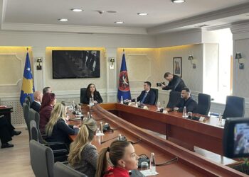 Shpalli zgjedhjet e parakohshme, Osmani takon krerët e partive për datën e zgjedhjeve! Kurti nuk shkon