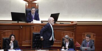 Pse munguan Spiropali dhe Xhafaj dje në Kuvend? Ja si përgjigjet Rama