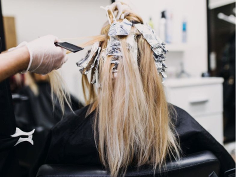 Nuk i dha pagat punonjëseve  pronari i parukerisë në Tiranë përfundon në qeli