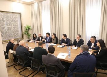 Rritja e çmimeve të karburantit, mblidhet task-forca për monitorimin e situatës