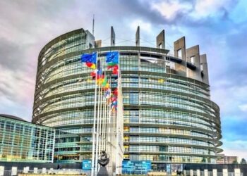 Parlamenti Europian: Zgjerimi i BE përforcon sigurinë, inkurajoni Shqipërinë e Malin e Zi në procesin e negociatave