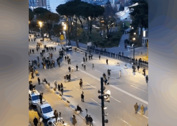 Pamjet me dron/ Bulevardi i boshatisur, Berishës nuk i shkojnë më në protestë as militantët (VIDEO)