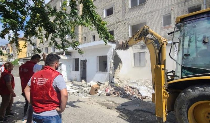 Abuzime me ndërtimet në Tiranë  Gjykata pezullon nga detyra kreun e IMT së