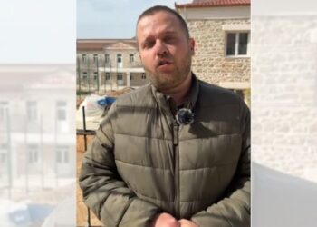 Plagosja me thikë e gjimnazistit në Delvinë, deputeti Ardit Bido: Fëmijët nuk janë material për politikë