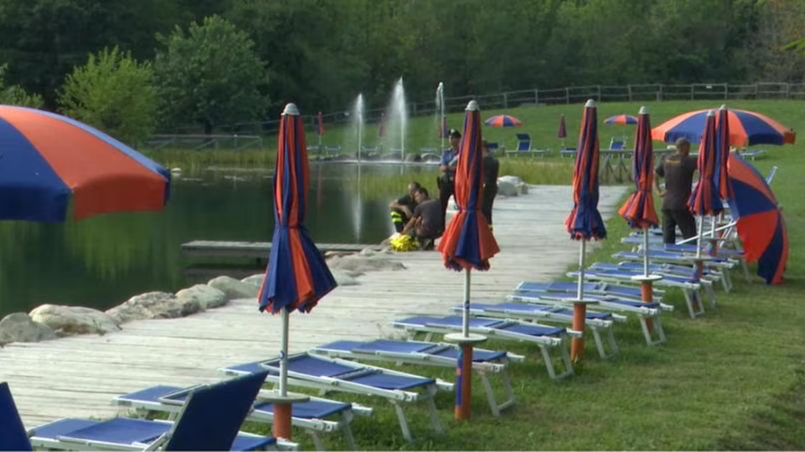 6 persona në gjyq për vdekjen e 7 vjeçares shqiptare Anisa Murati  Nuk dinte të notonte  i dhanë byzylykun me ngjyrë të gabuar dhe u mbyt në liqen