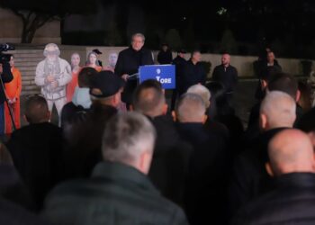 Berisha: Rama sfidoi shqiptarët dhe ndërkombëtarët, u tha se lufta kundër korrupsionit është më e dëmshme se korrupsioni