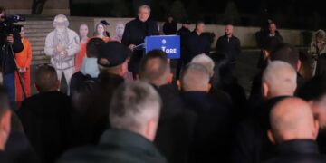 Berisha: Rama sfidoi shqiptarët dhe ndërkombëtarët, u tha se lufta kundër korrupsionit është më e dëmshme se korrupsioni