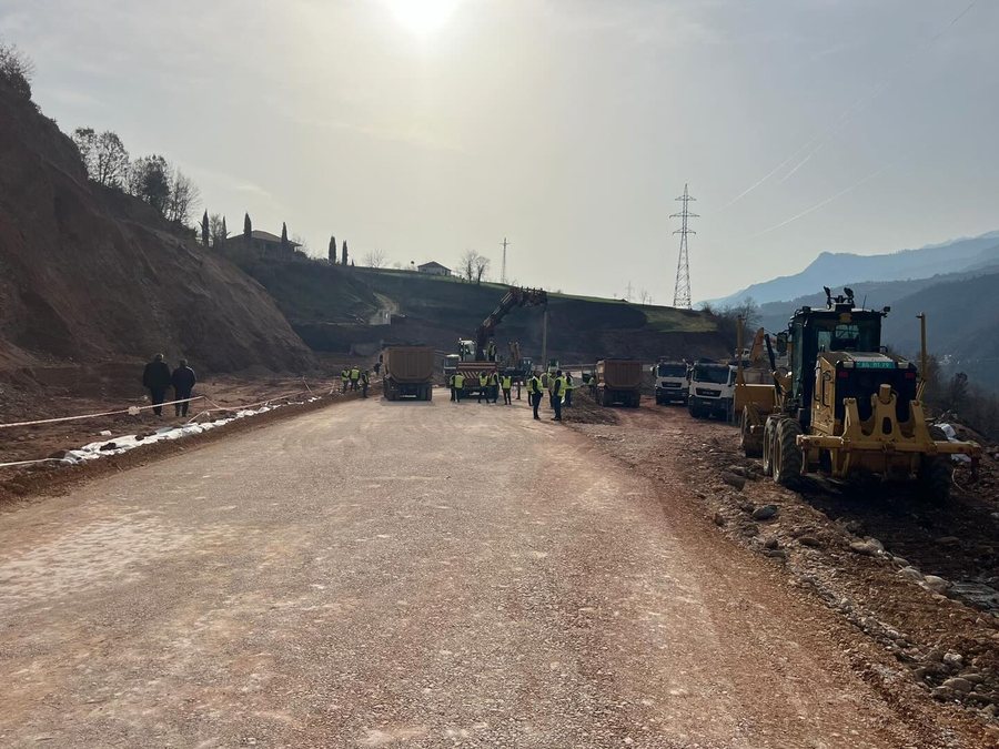 Sot rikthehet qarkullimi në aksin Librazhd Përrenjas  ARRSH del me njoftim