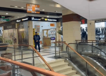 Grabitet një pikë e këmbimit valutor në Tiranë, pamjet e autorit të armatosur