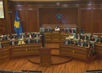 President nga populli! Miratohen amendamentet kushtetuese, pritet seancë e jashtëzakonshme e Kuvendit