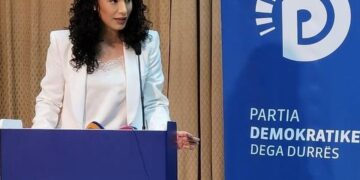 Ish-kandidatja për deputete jep dorëheqje nga posti në PD dhe shpërthen në kritika të ashpra: Partia nuk po hapet