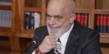 “Ta kuptojnë që Parlamenti Europian nuk është pyll! I mungojnë druvarët e t’i çojmë ne”