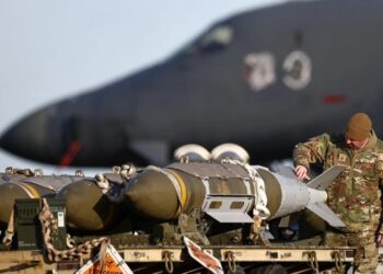 Emiratet e Bashkuara Arabe kapin 4 raketa balistike dhe 6 dronë, raketa edhe në Tel Aviv